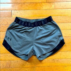 Women’s under armor running shorts. Size XS. EUC.
